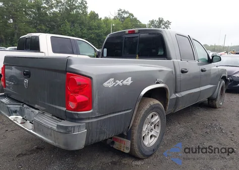2005 Dodge Dakota Slt from USA, damaged, VIN 1D7HW48K05S153798
